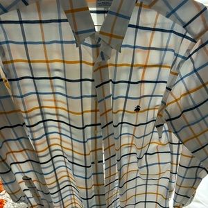 Medium Men’s Brooks Brothers button down